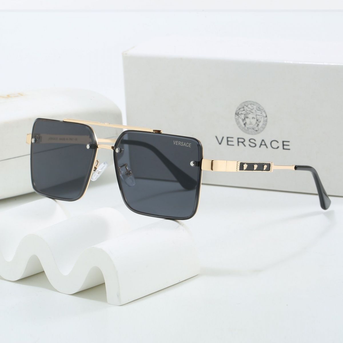 Gradient two-tone metal square sunglasses