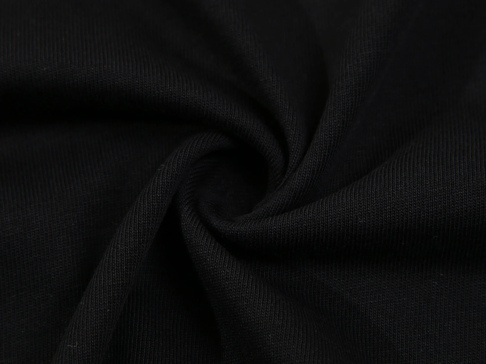 Simple embroidered cotton T-shirt