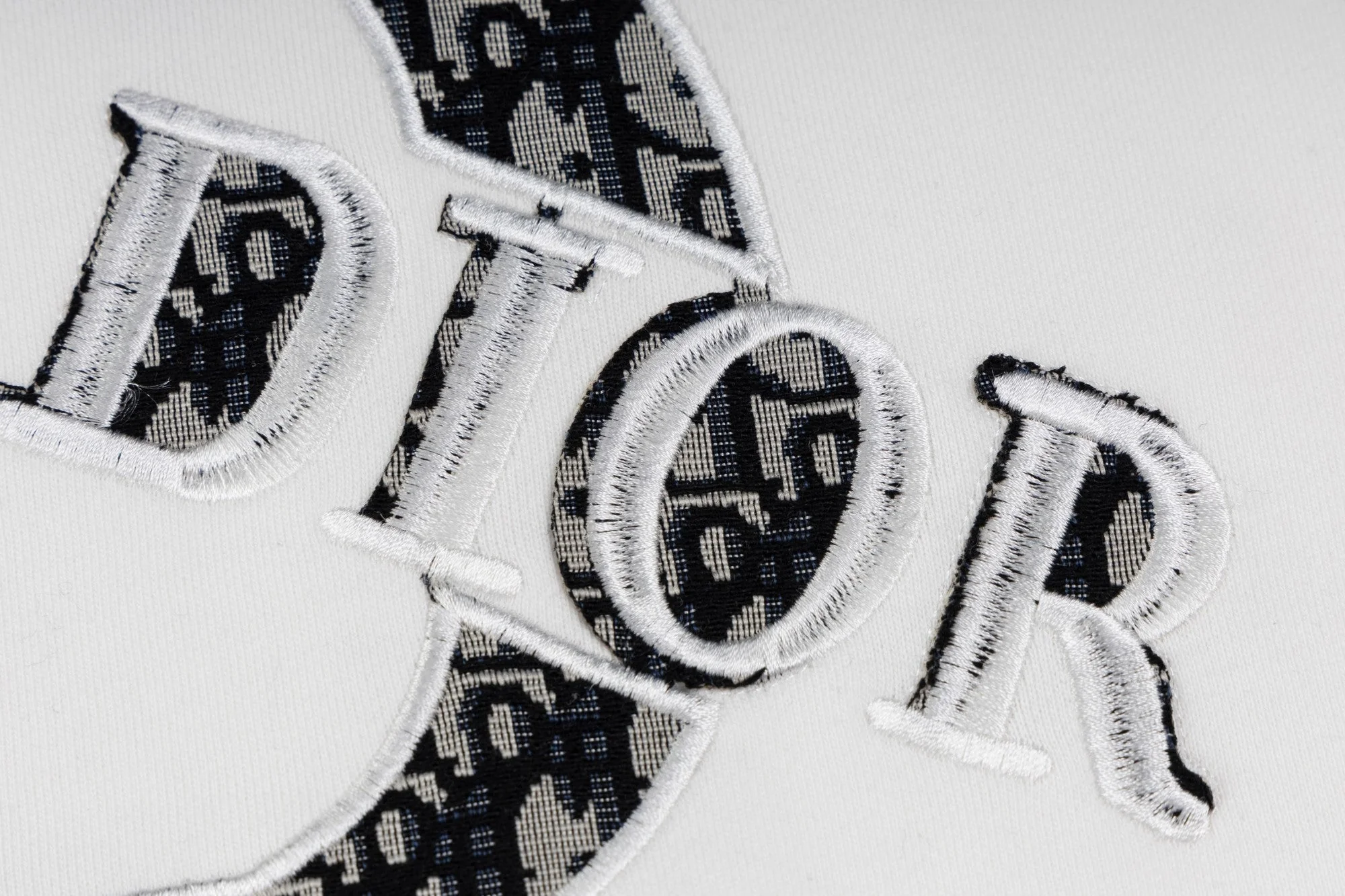 Embroidered cotton sweatshirt