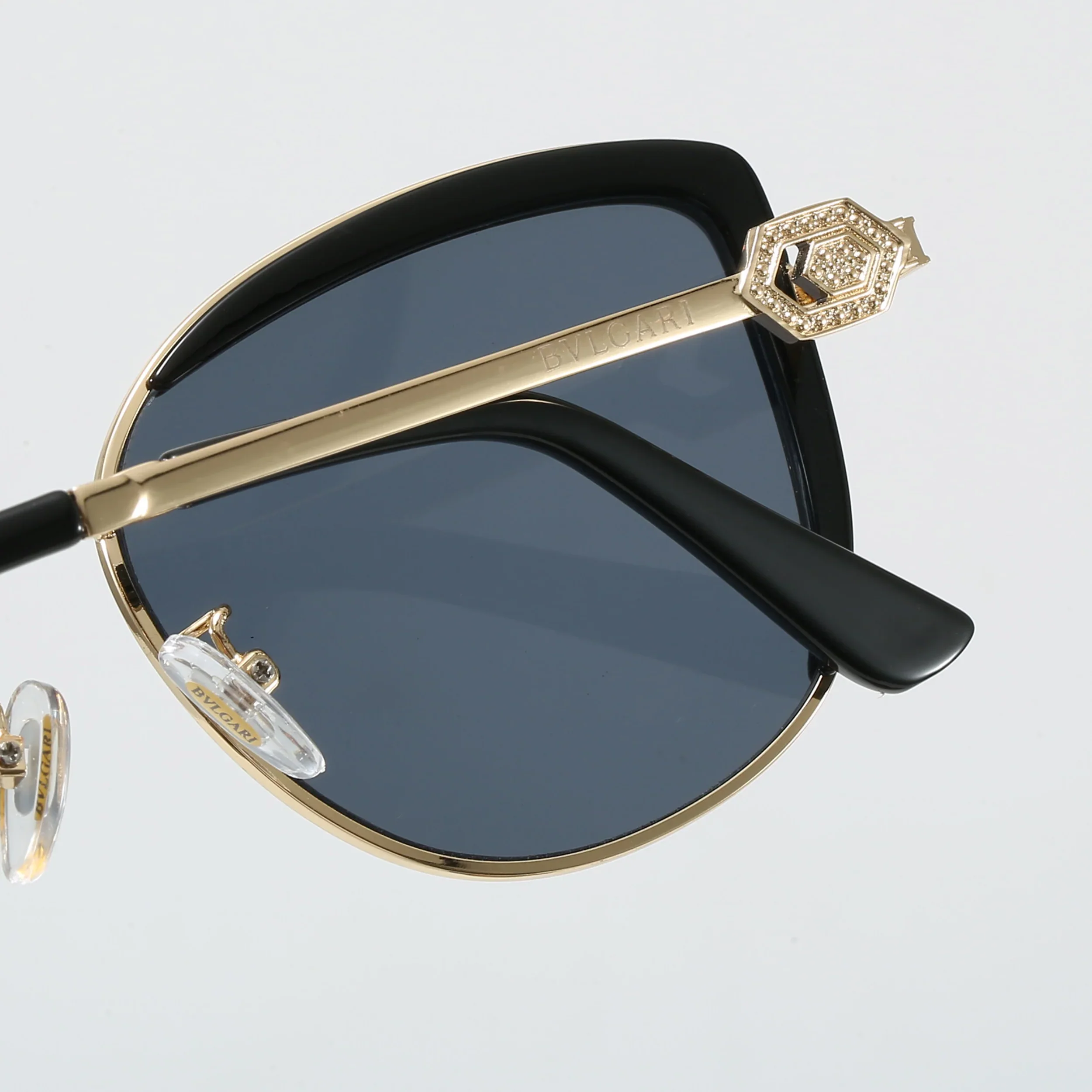 8 colors New fashion and practical sunglasses  9034