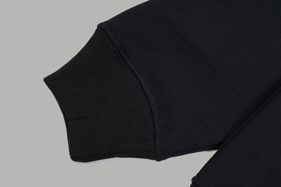 Ribbon Lock Print Crew Neck Sweatshirt