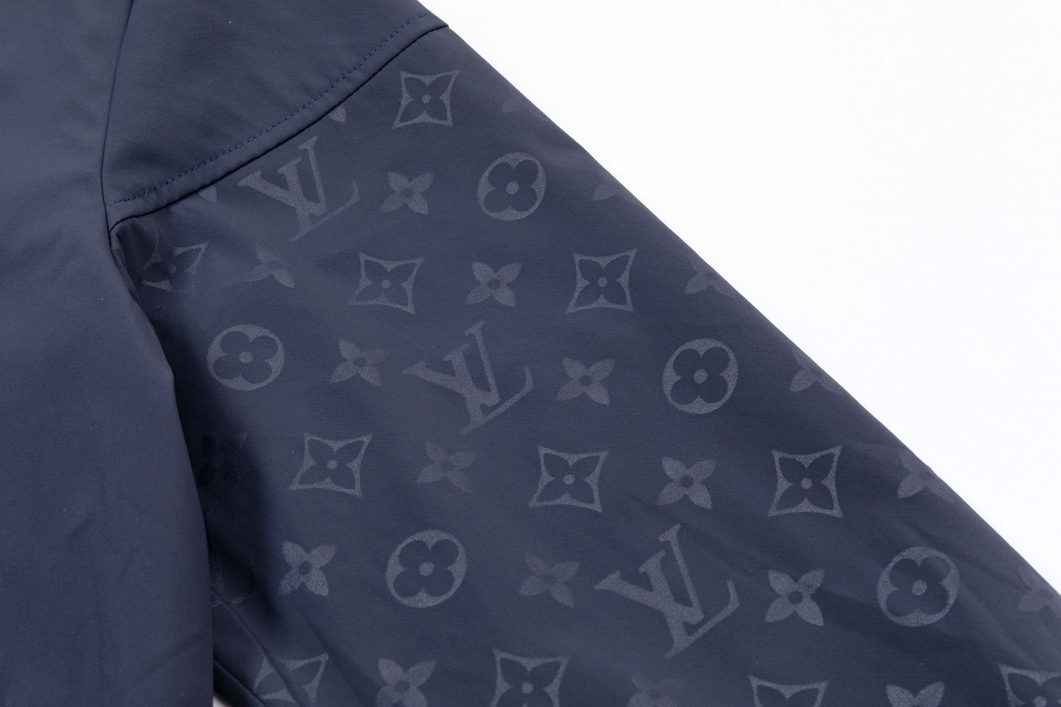 Nylon printed jacket