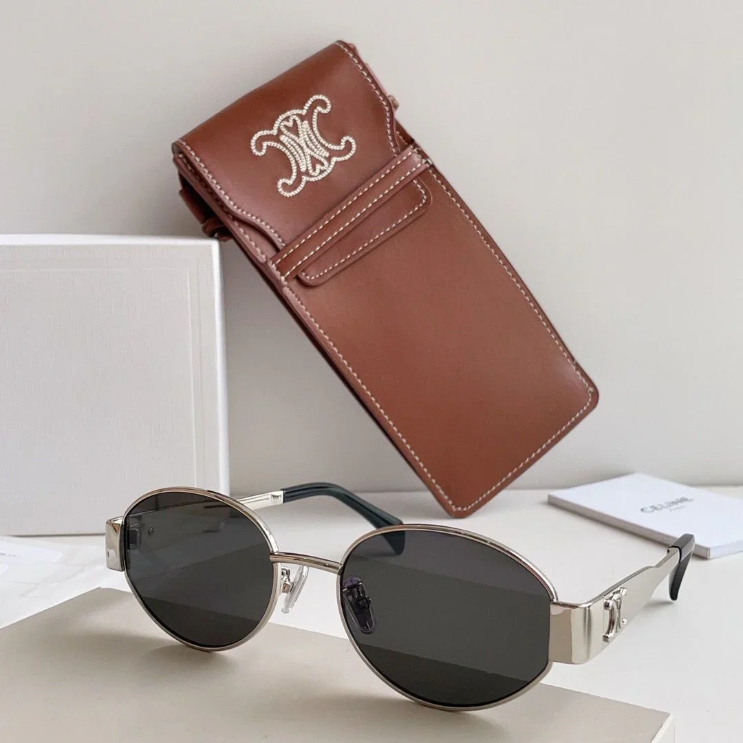 Women's trendy metal frame sunglasses