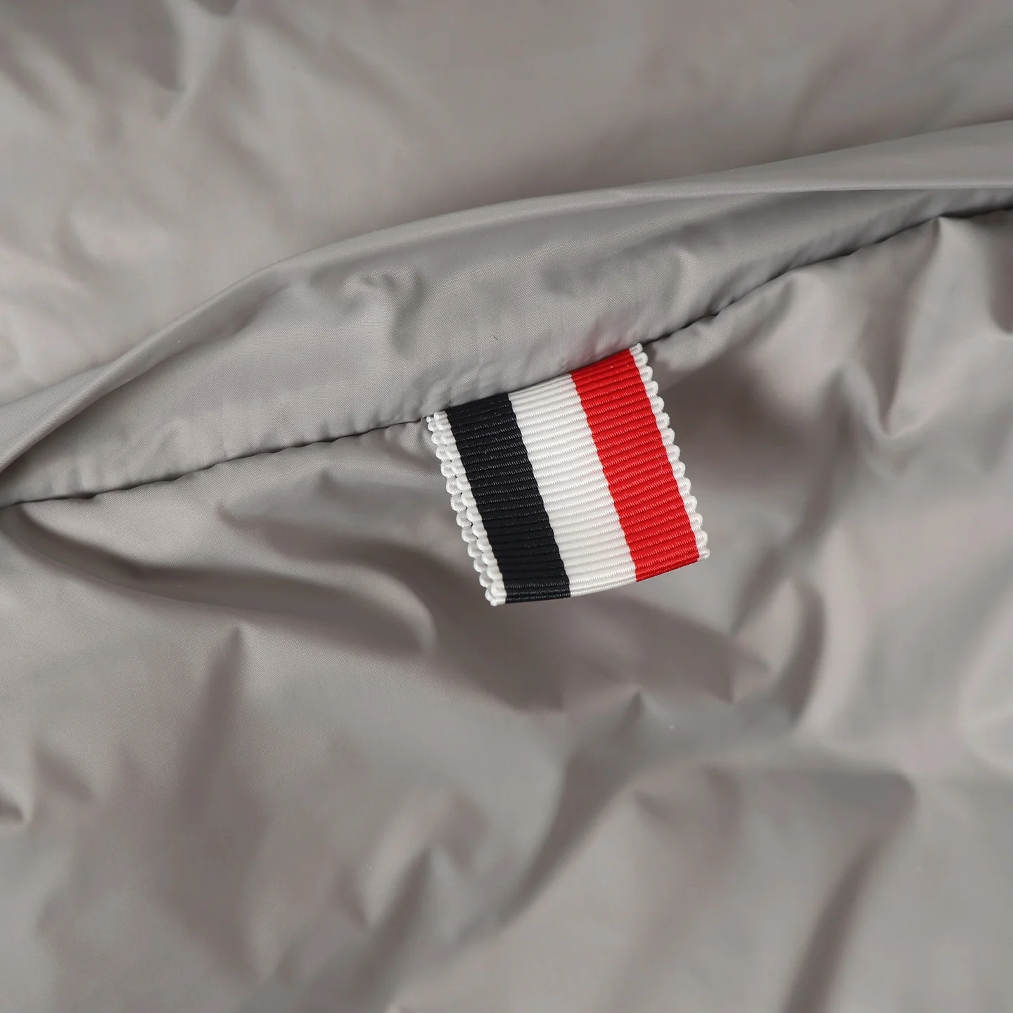 Web hooded down jacket