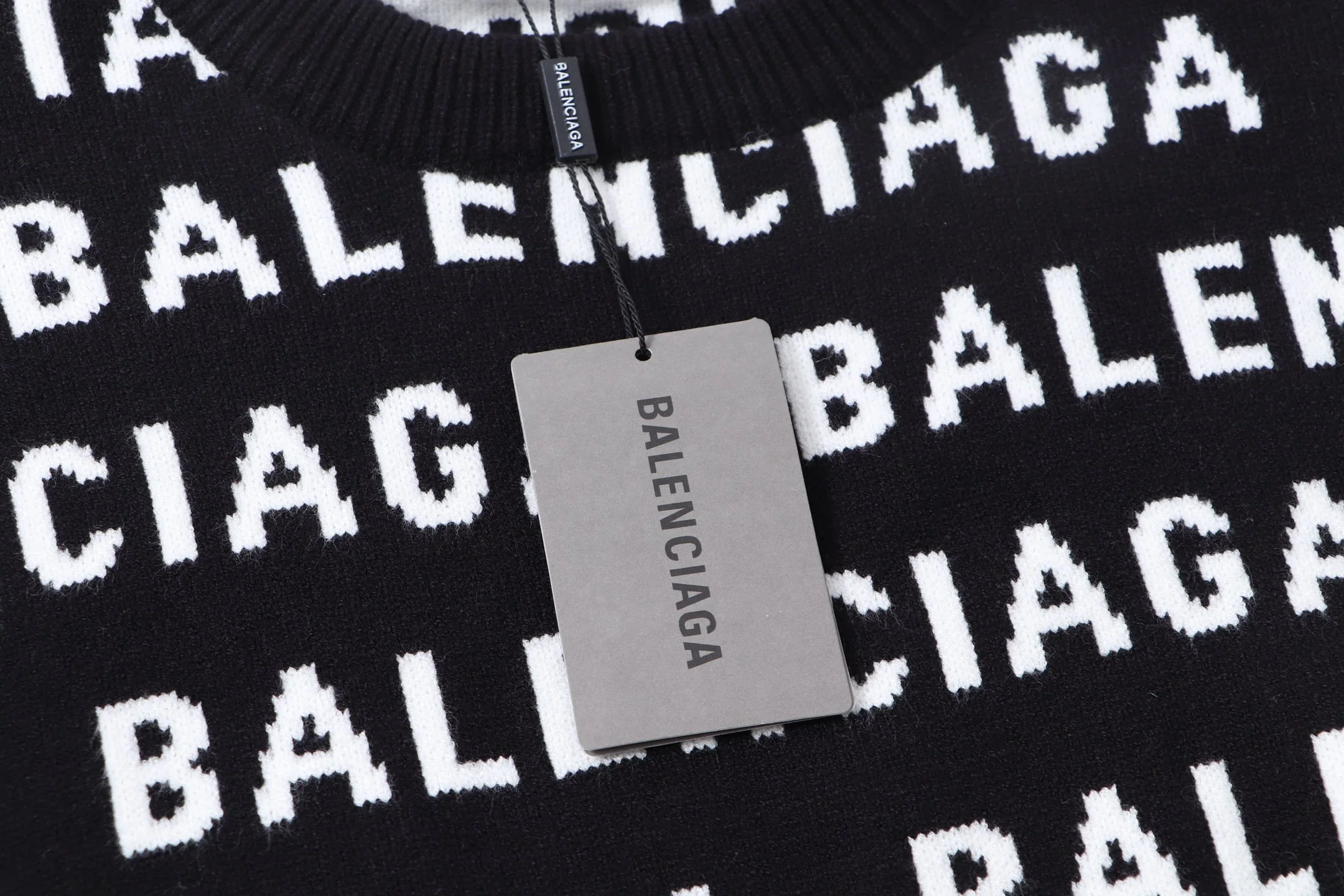 Knitted jacquard cashmere sweater