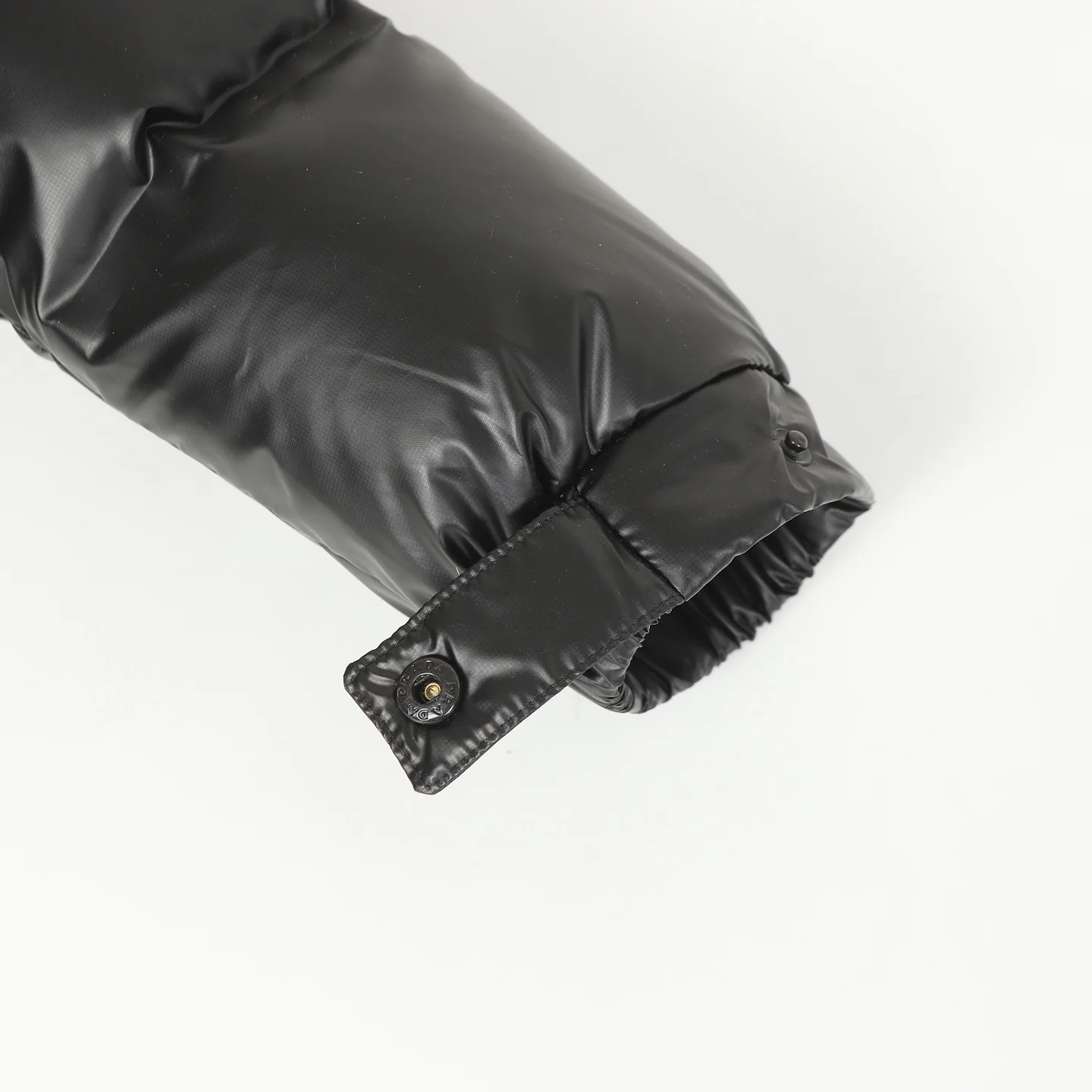 Detachable hood down jacket