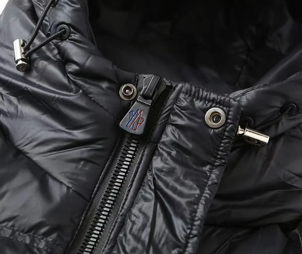 Pocket Hooded Down Jacket
