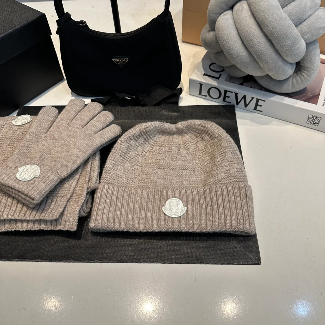 Embroidery knitted scarf hat gloves set