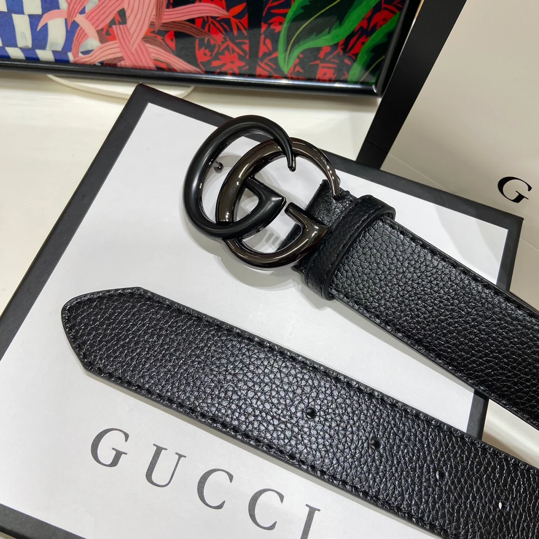 Pebbled Leather Colorblock Belt