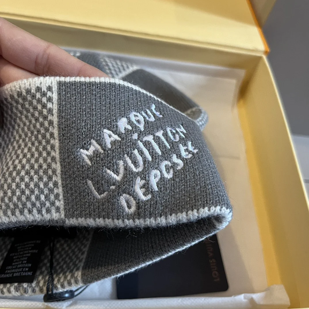 Checkerboard jacquard knit hat