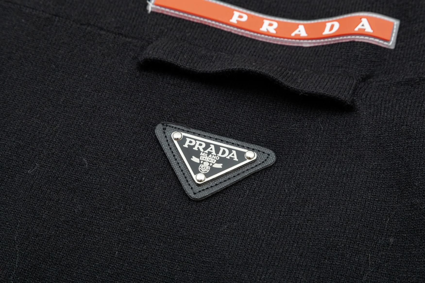 Rubber stripe jacquard knit sweater