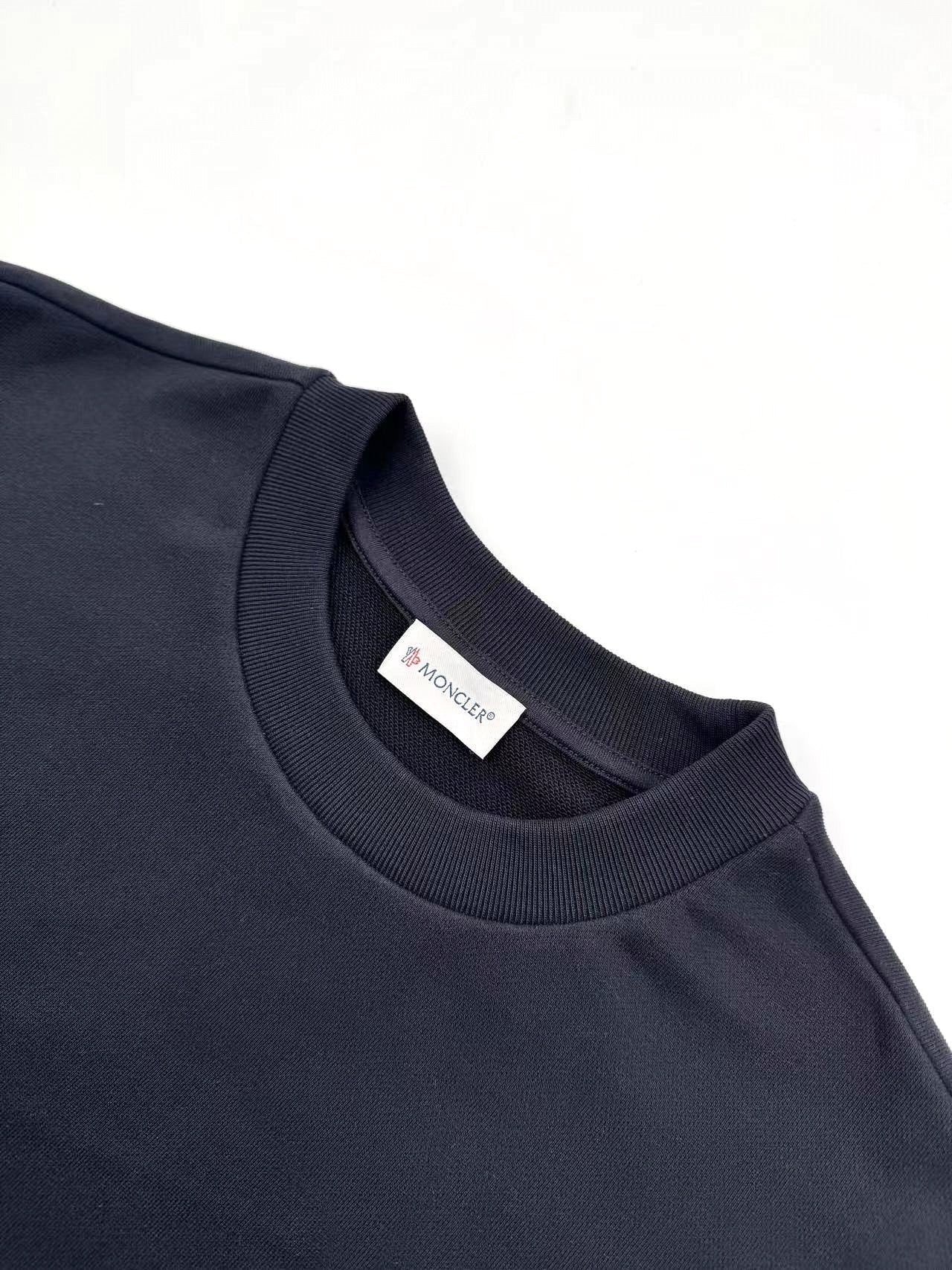 Knitted cashmere sweatshirt