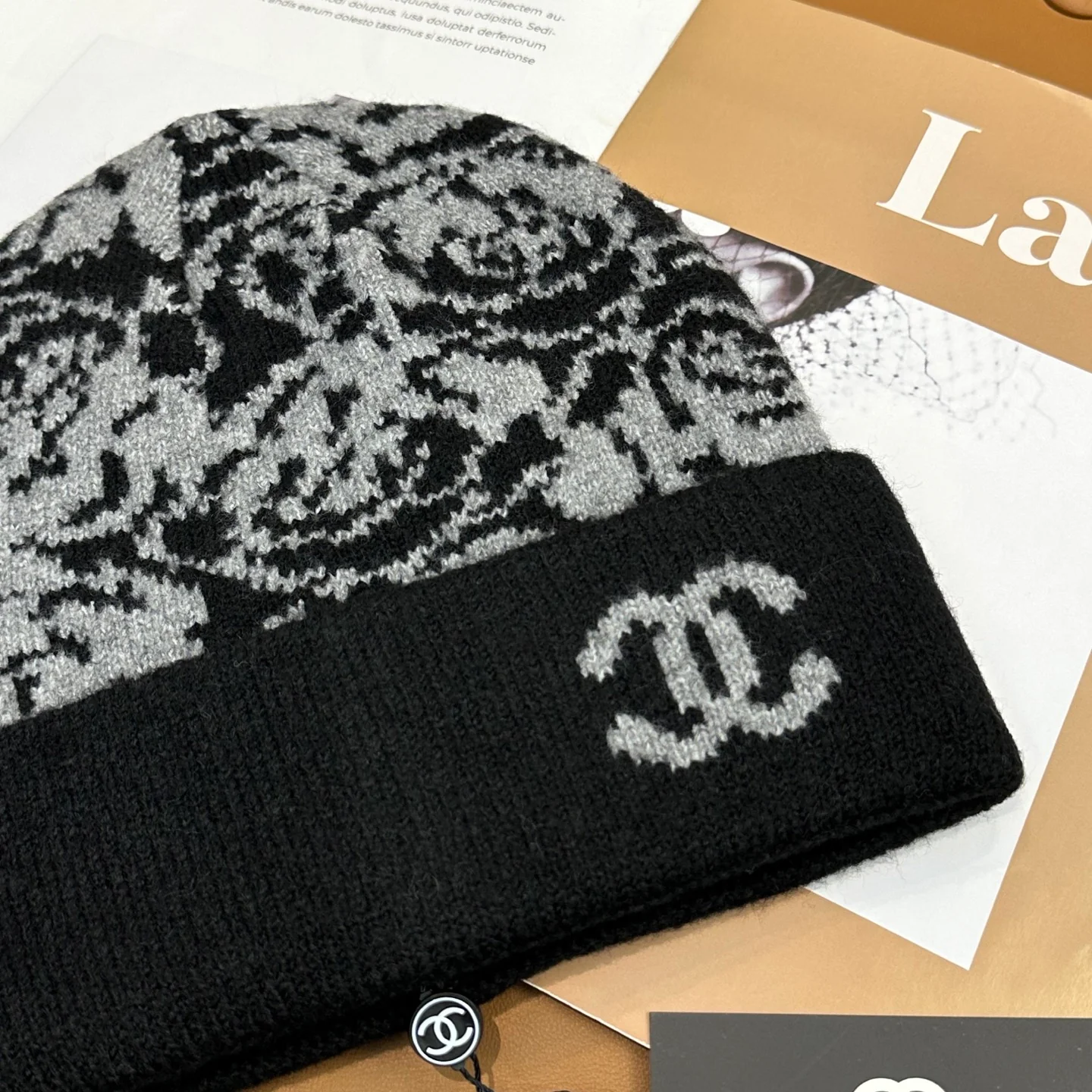 Camellia jacquard cashmere knitted  beanie