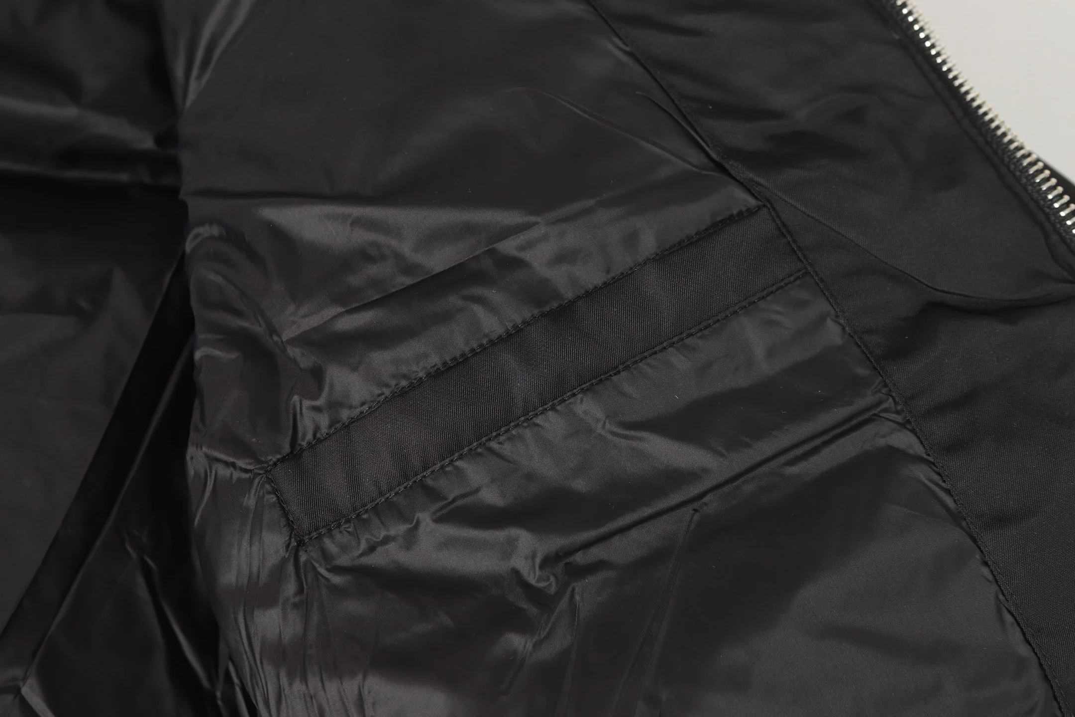 Fashion stand collar down jacket