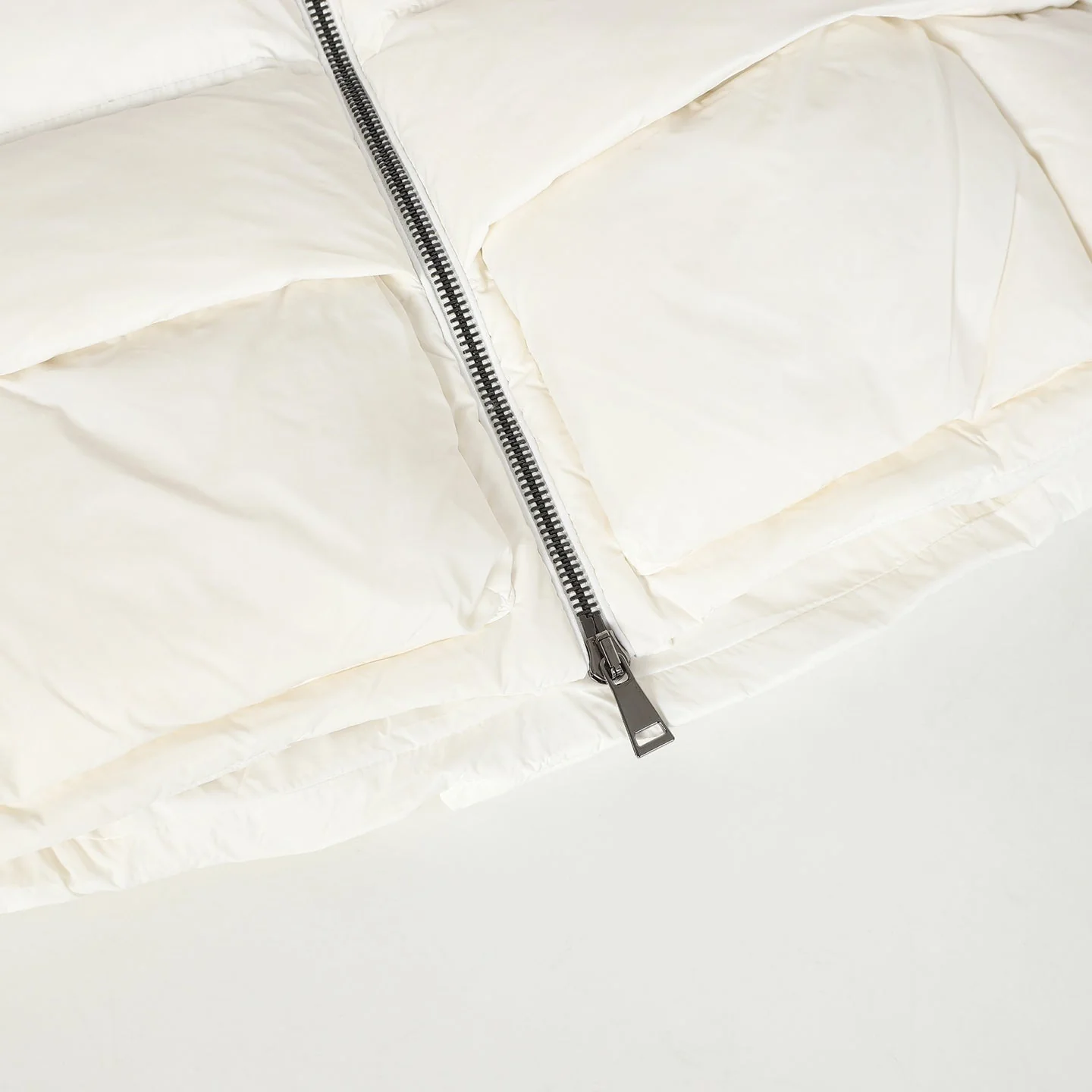 3D Quilted Zip-Up Down Jacket