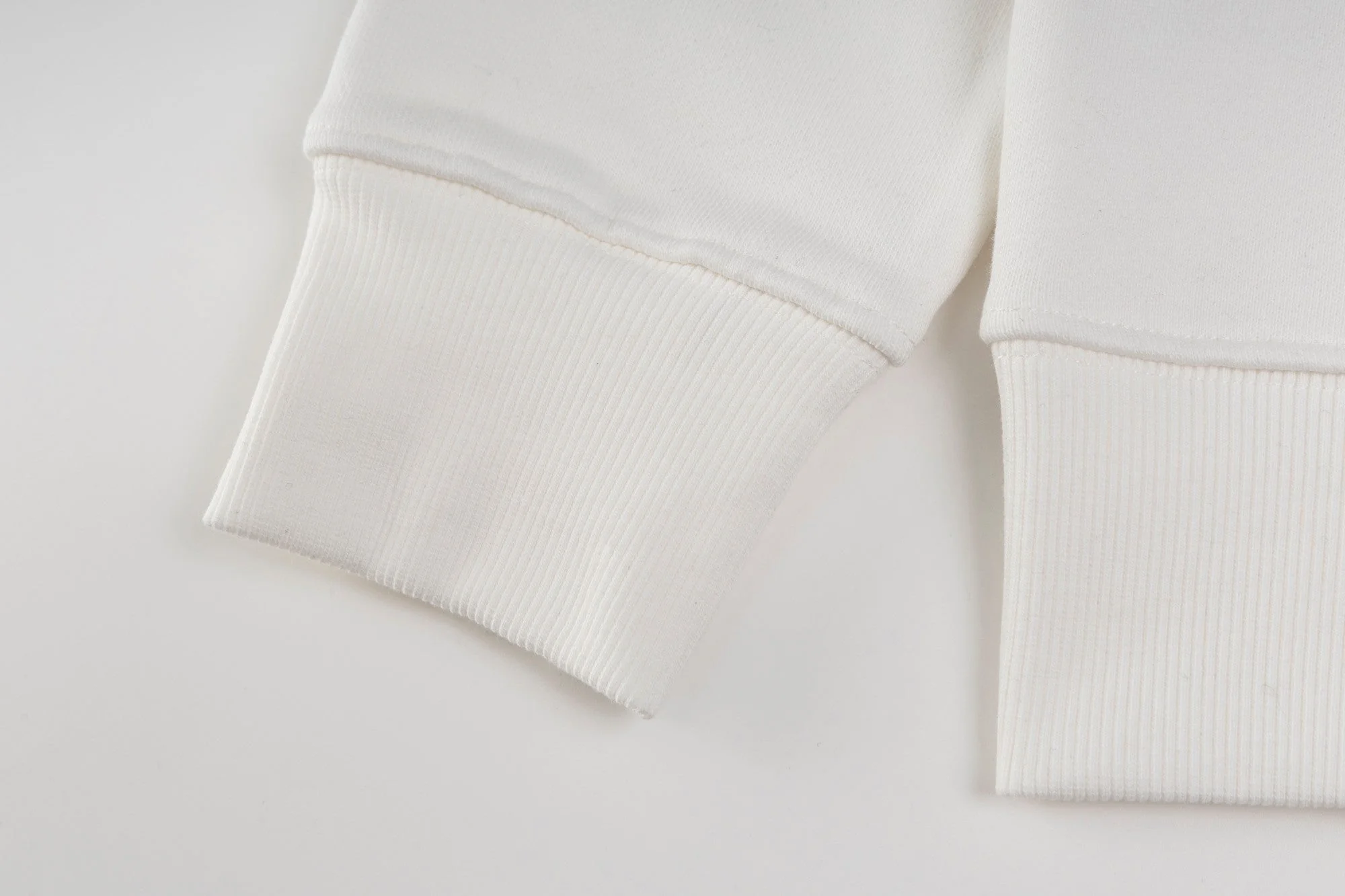 Double-sided embroidered round neck cotton sweatshirt