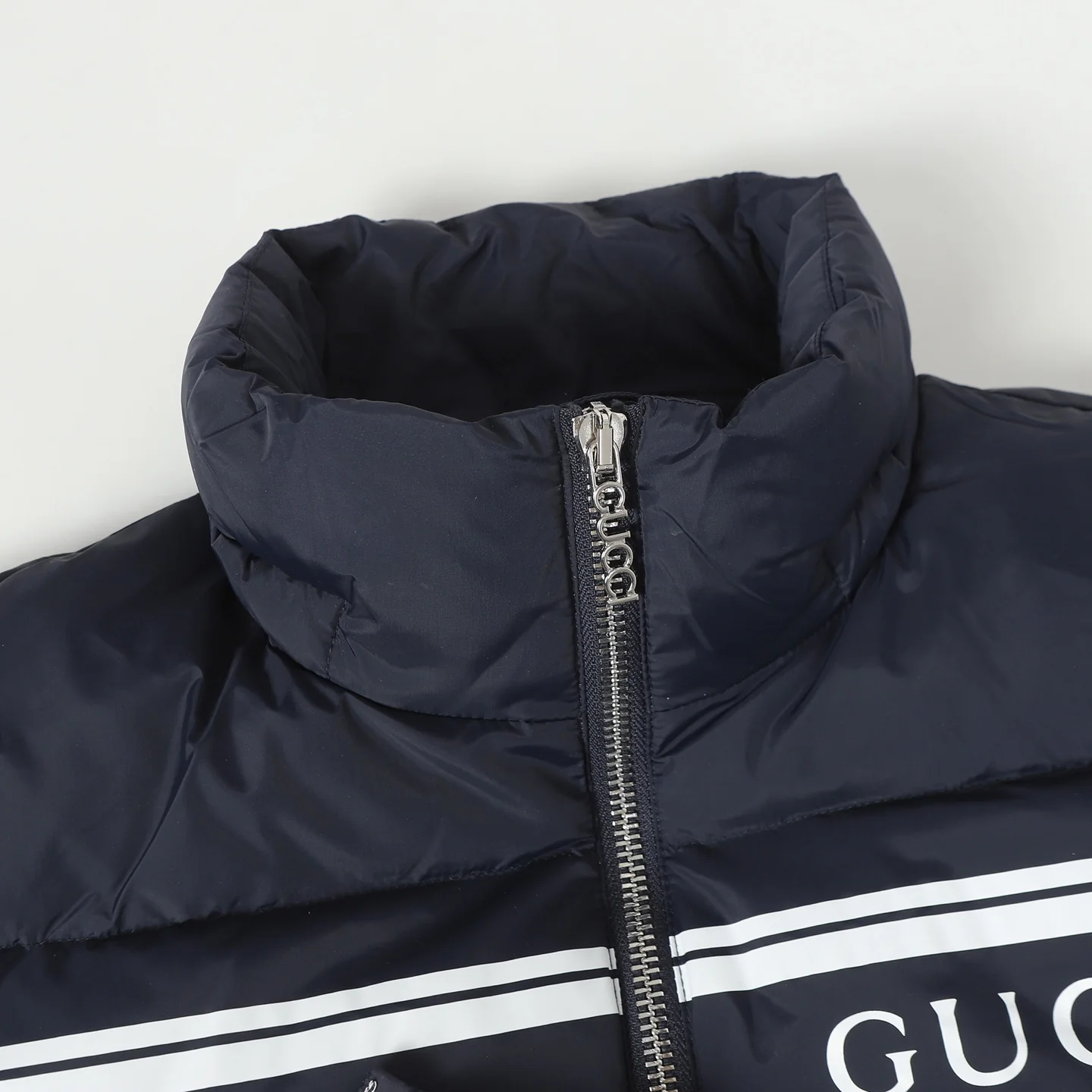 Printed hooded down jacket