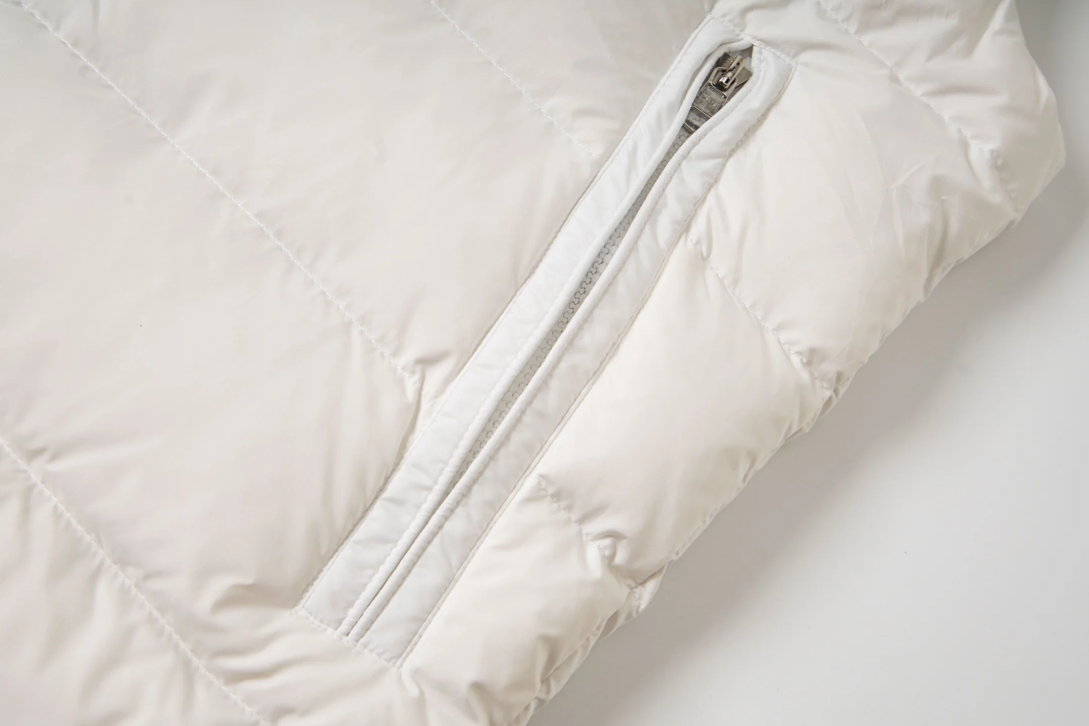 Printed hooded down vest