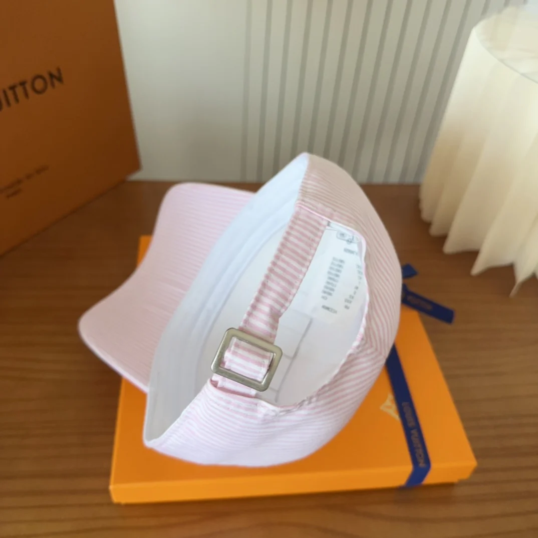 Striped embroidered baseball cap