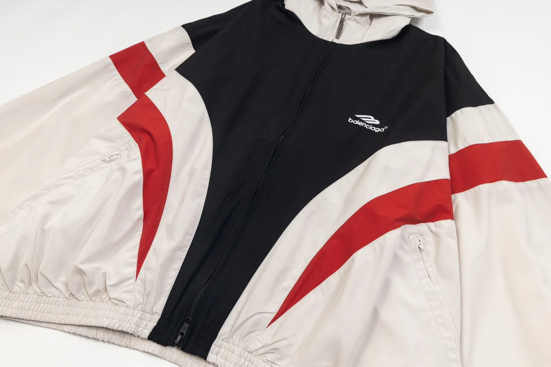 Waterproof nylon jacket