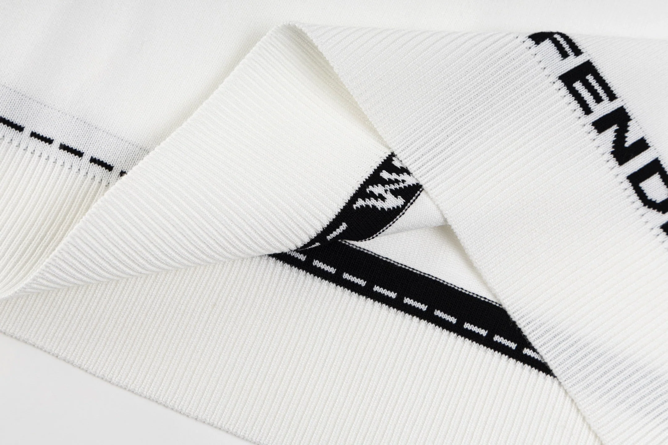 Knitted embroidered cotton T-shirt