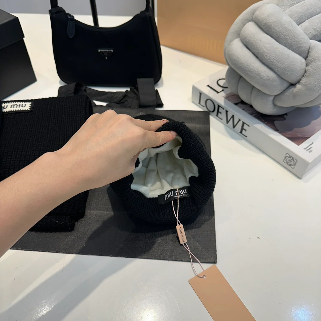 Embroidered knitted scarf hat gloves set