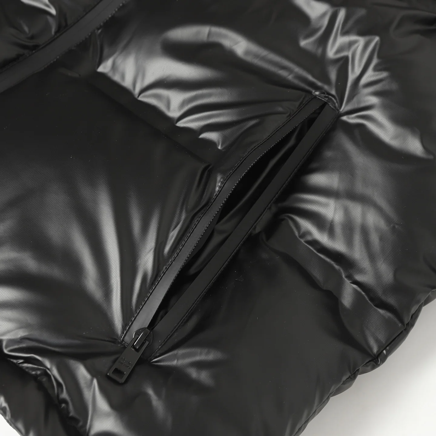 Detachable hood down jacket