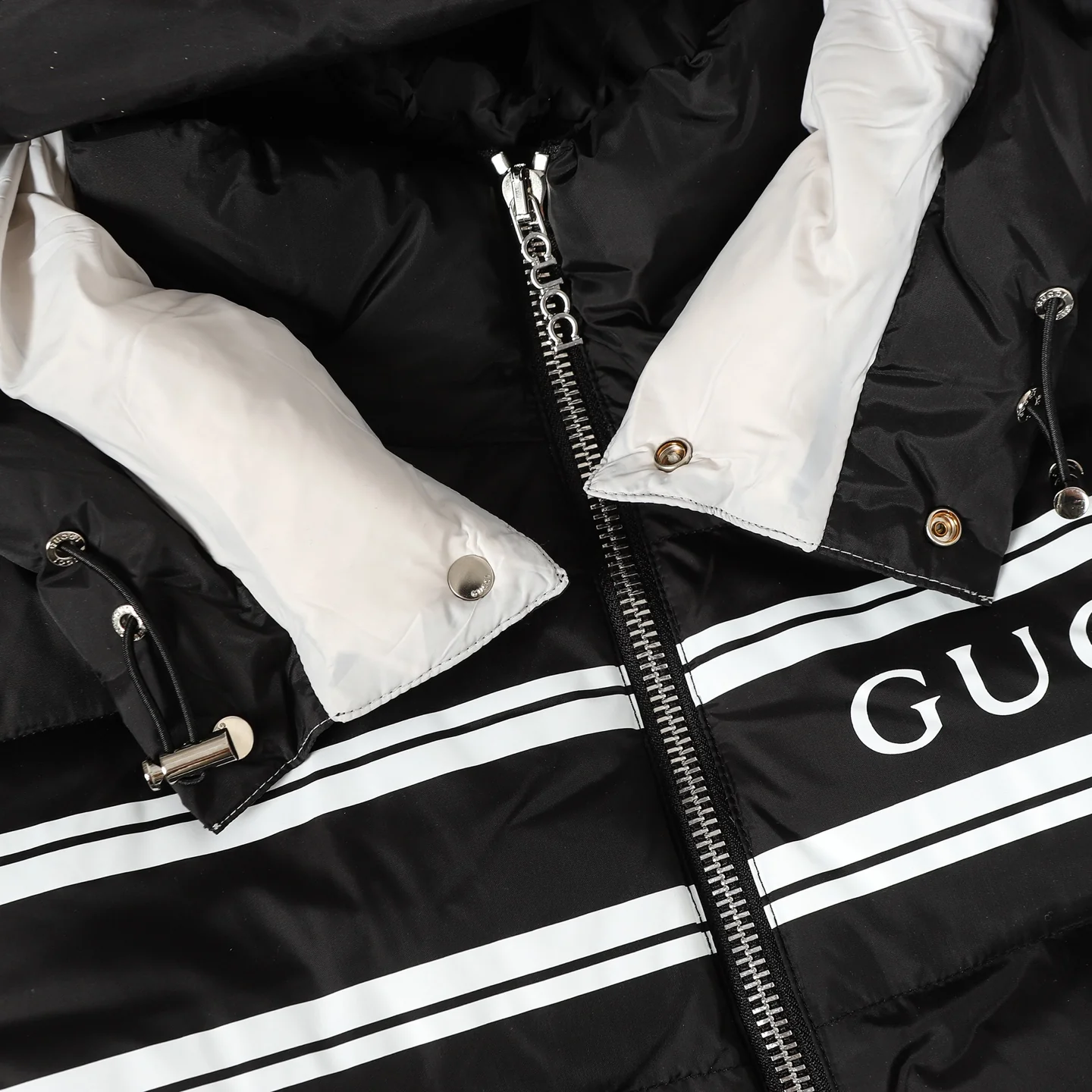 Detachable hooded down jacket