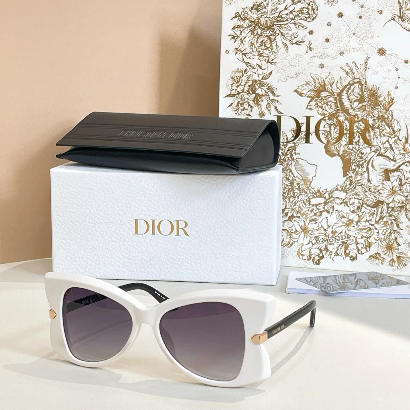 6-color butterfly-shaped new full-frame sunglasses