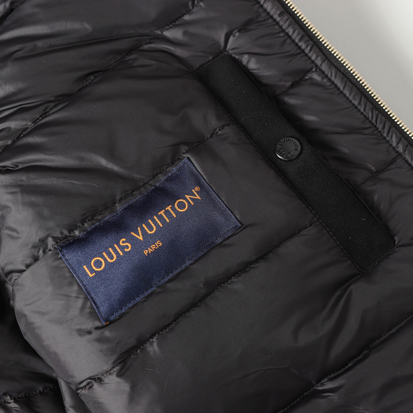 Stylish suede jacquard down jacket