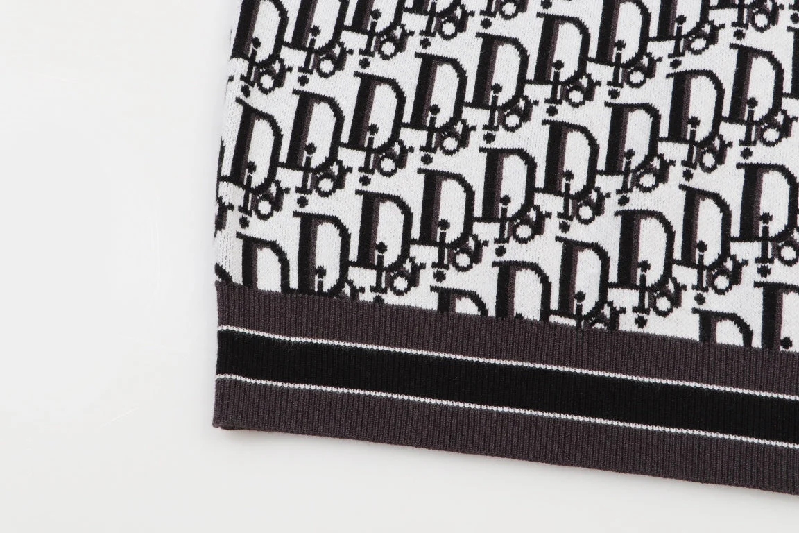 Knitted cashmere sweatshirt