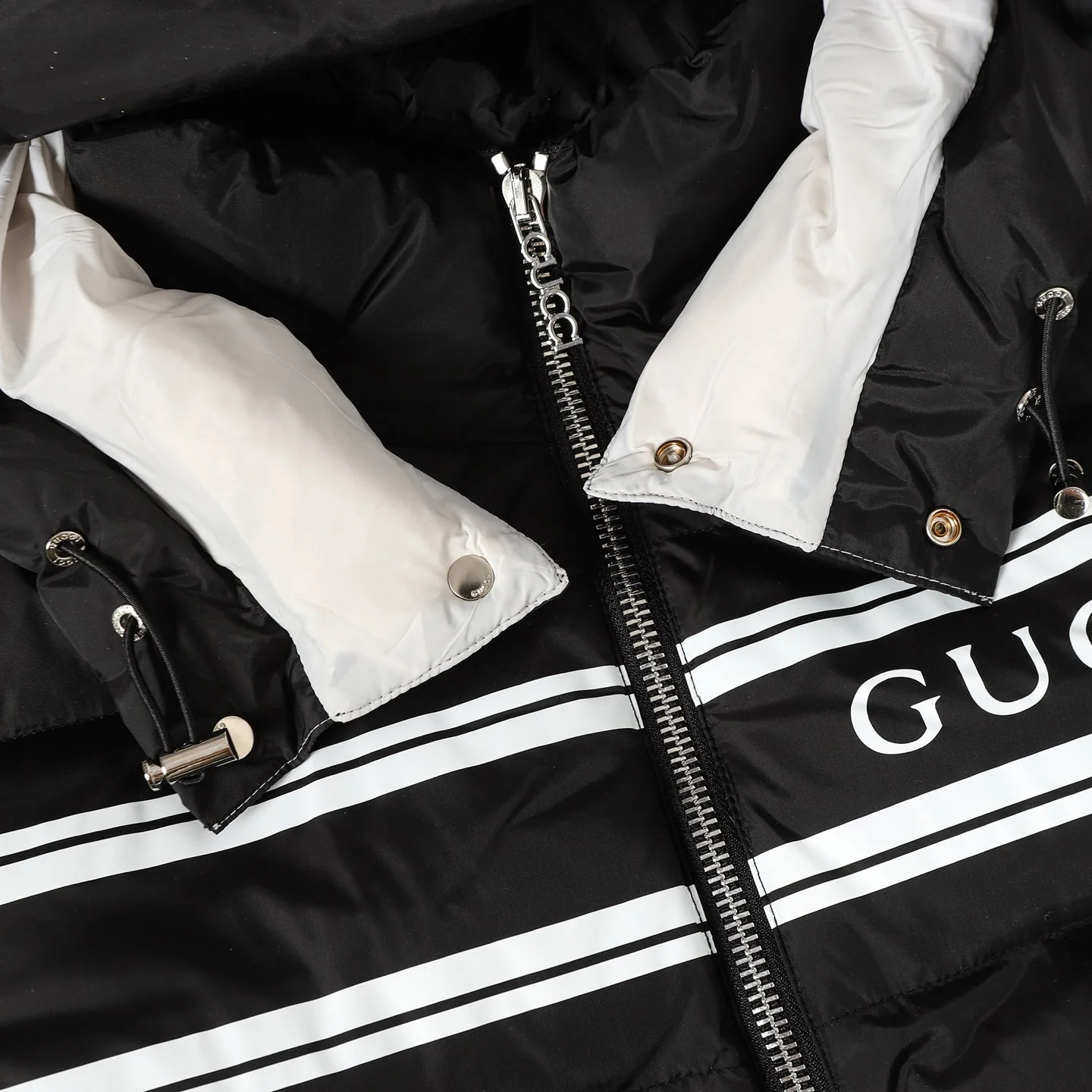 Detachable hooded down jacket