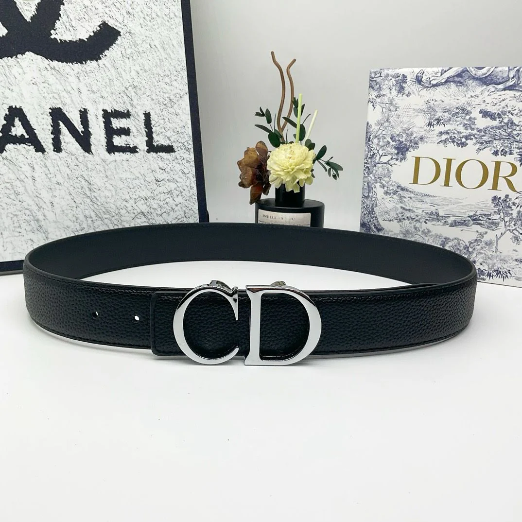 Fashion leather belts