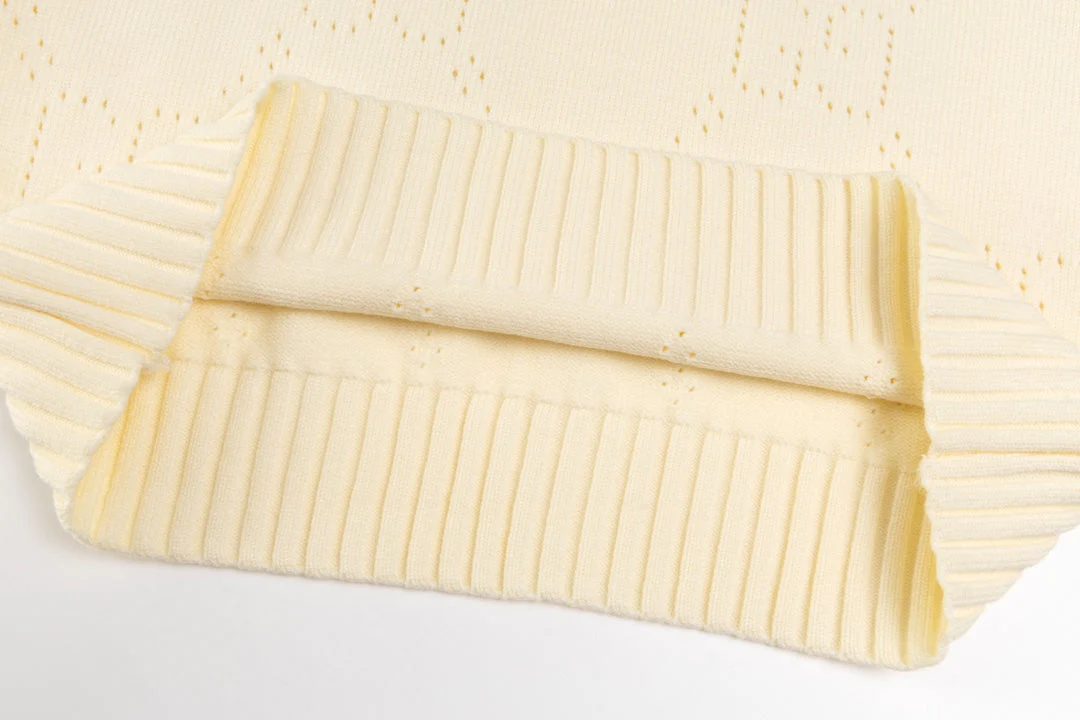 Knitted cashmere sweater