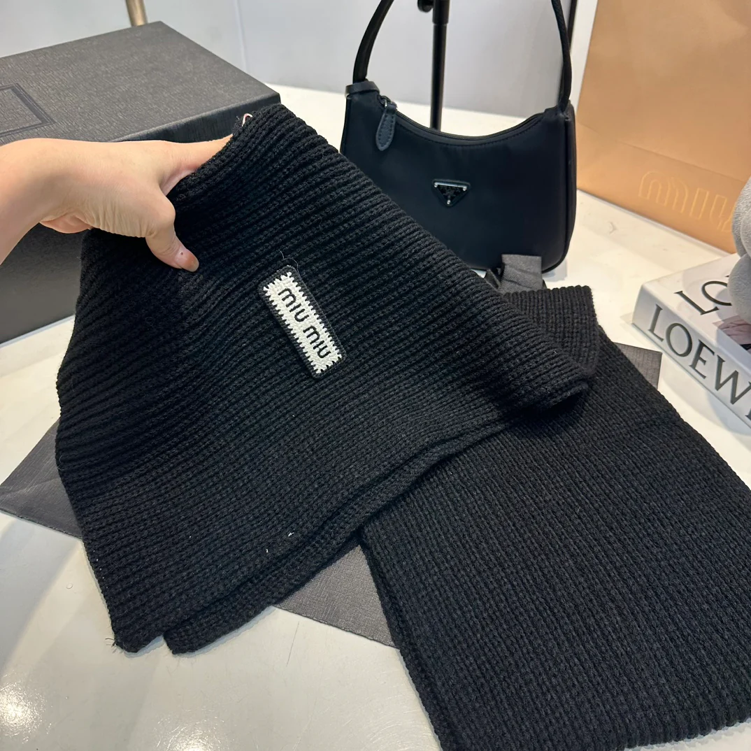 Embroidered knitted scarf hat gloves set