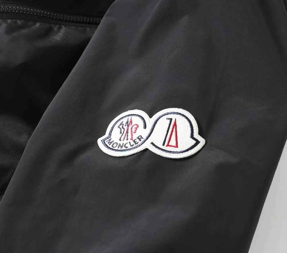 Nylon thin hooded jacket