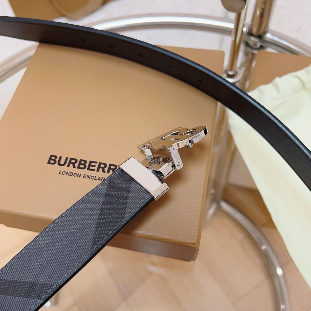 Fashion leather belts