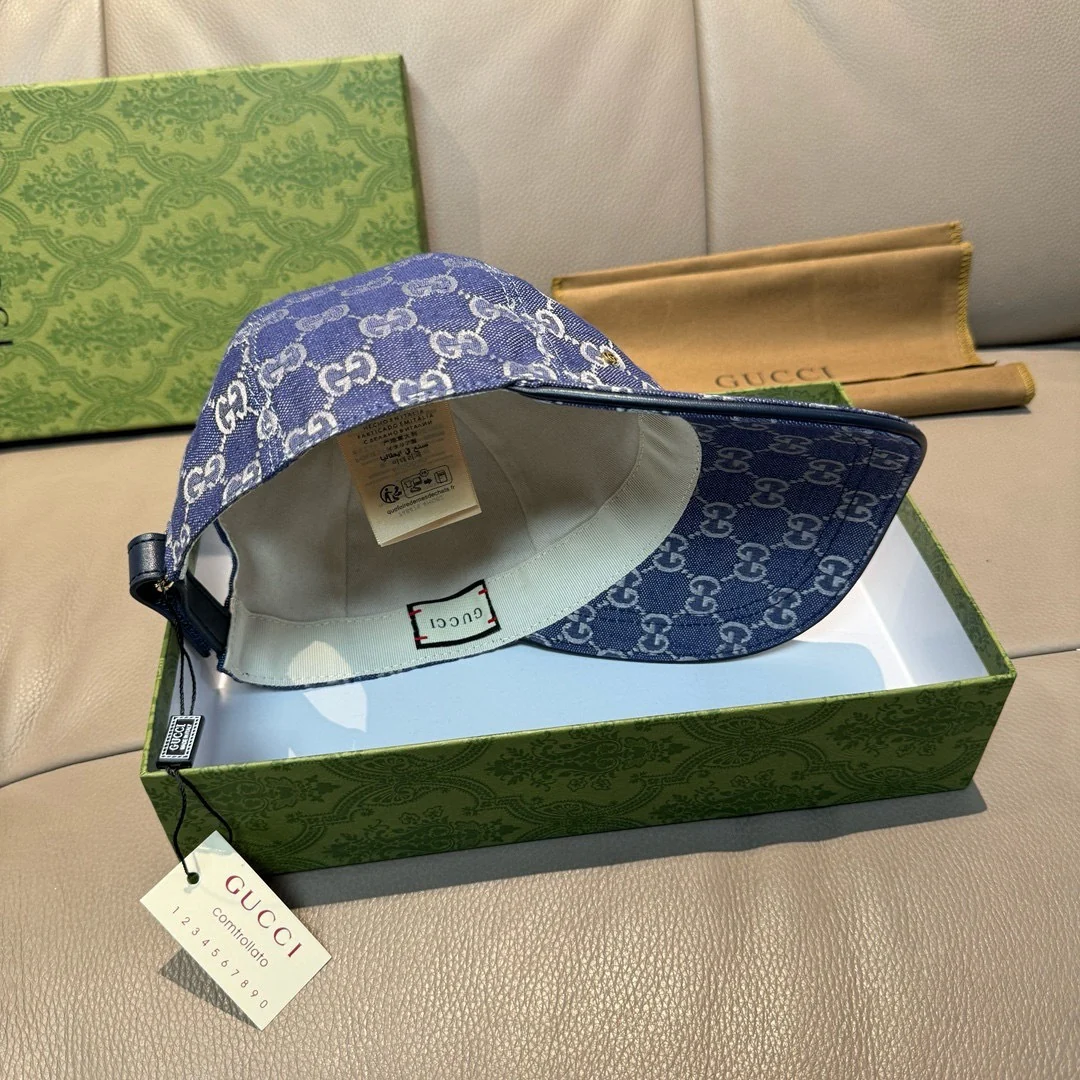 Jacquard lettering baseball cap