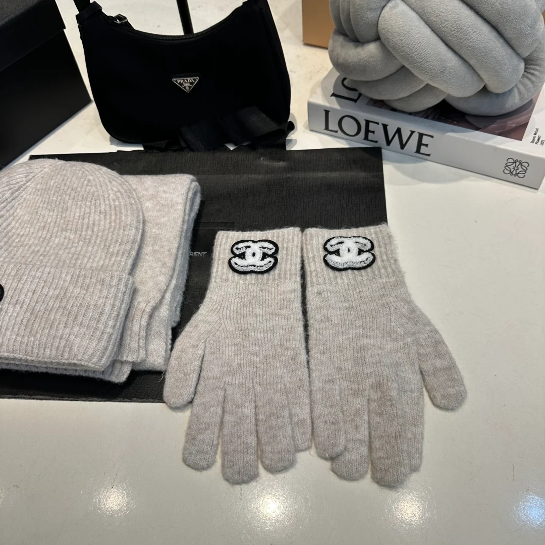 Embroidered knitted scarf hat gloves set