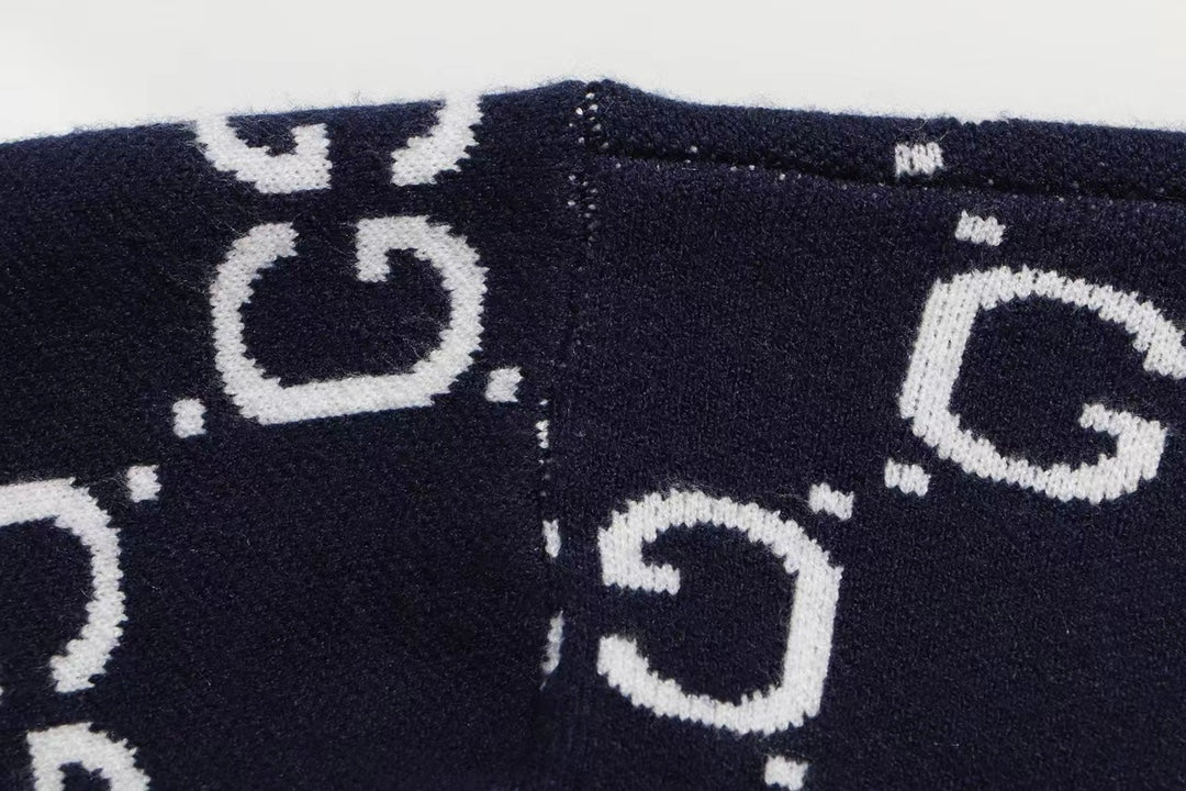 Knitted jacquard cashmere sweatshirt