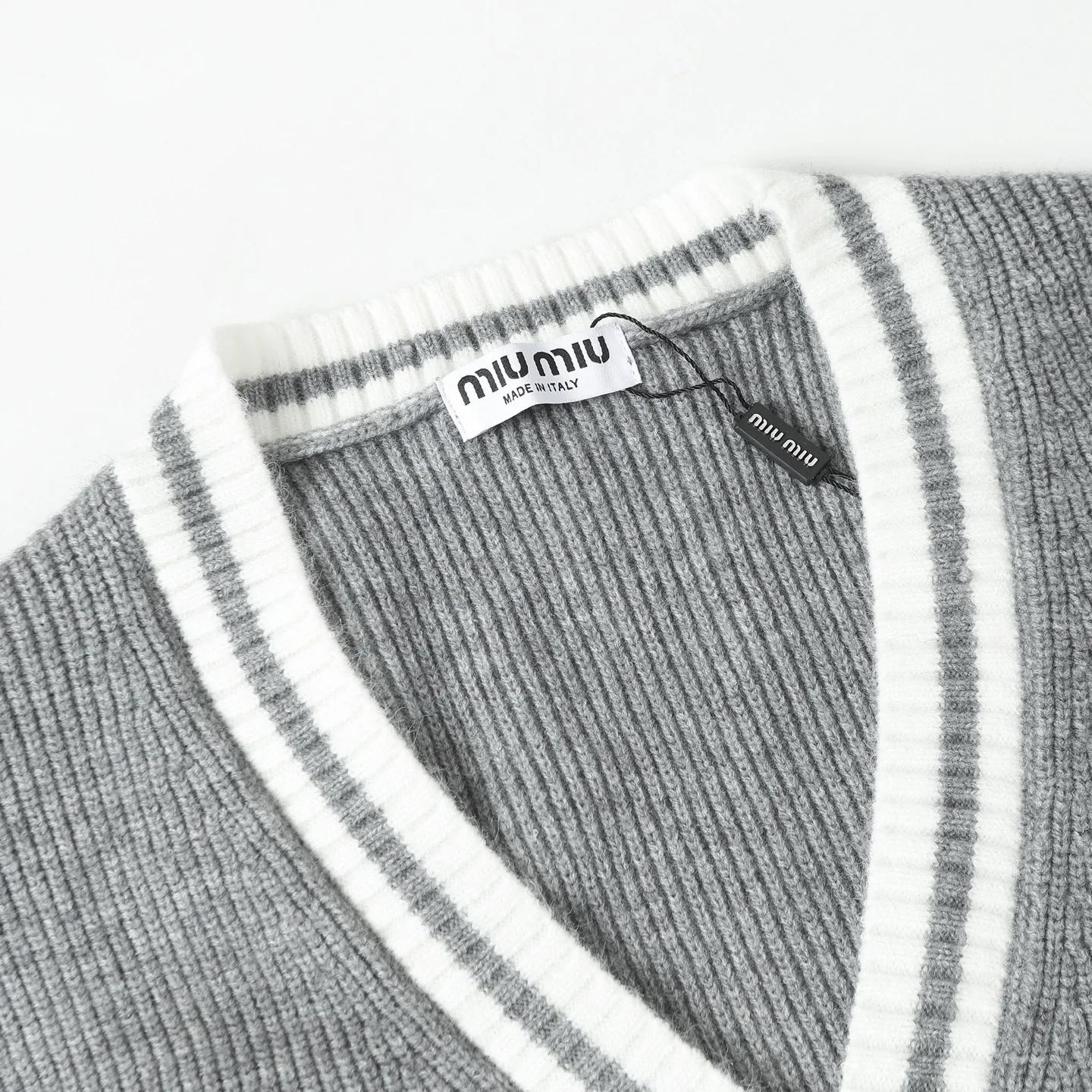 Jacquard cashmere sweater cardigan