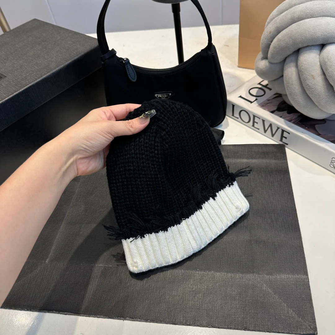 Fashionable Cashmere Knitted  Beanie