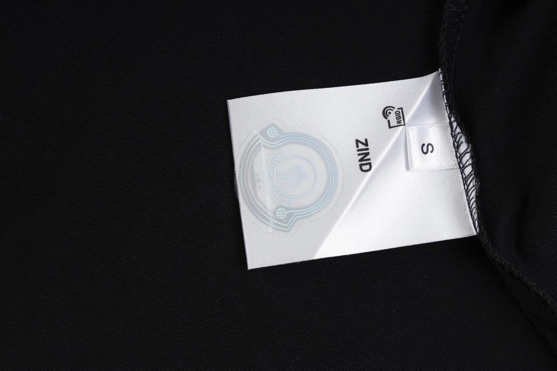 Fashion flocked cotton T-shirt