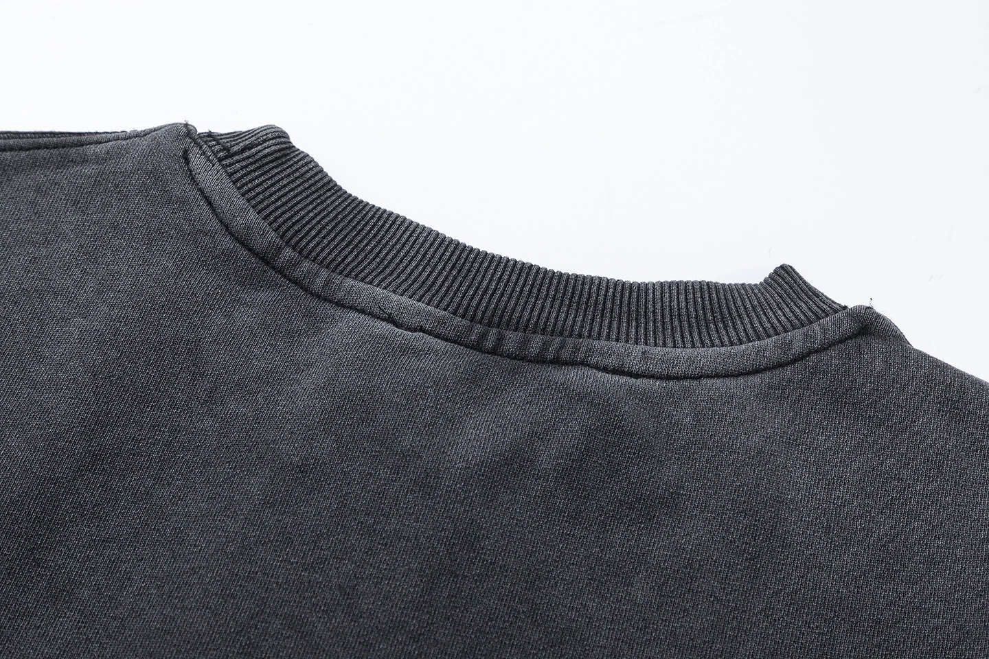 Washed cotton sweatshirt