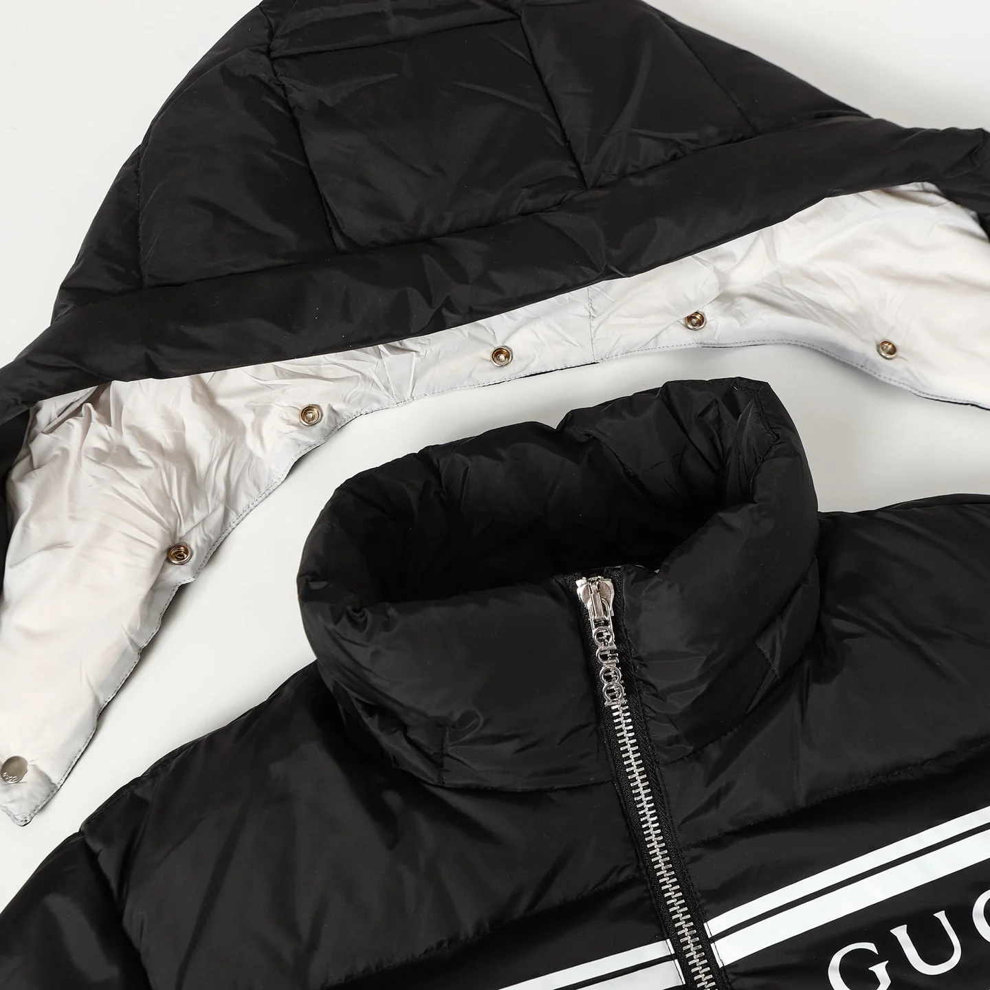 Detachable hooded down jacket