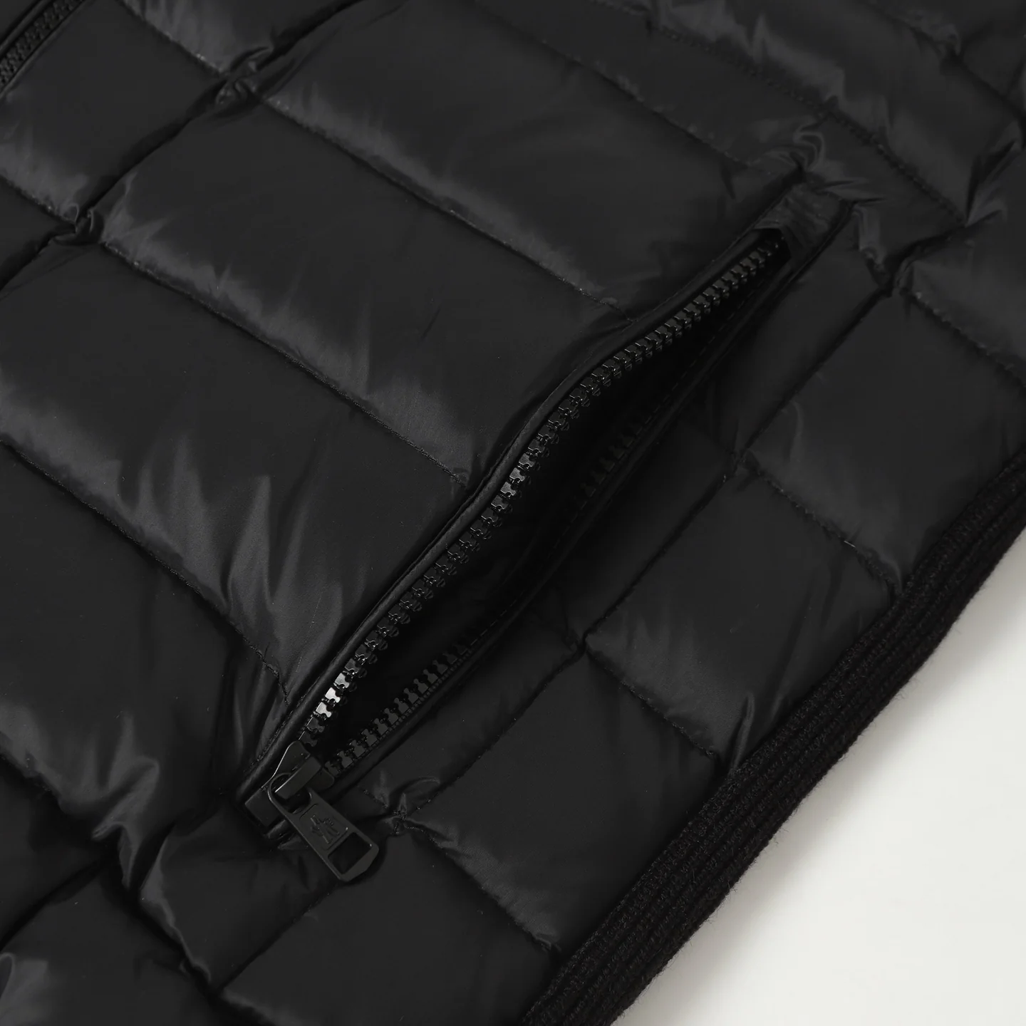 Wool Sleeve Matt Black Hooded Knitted Jacket