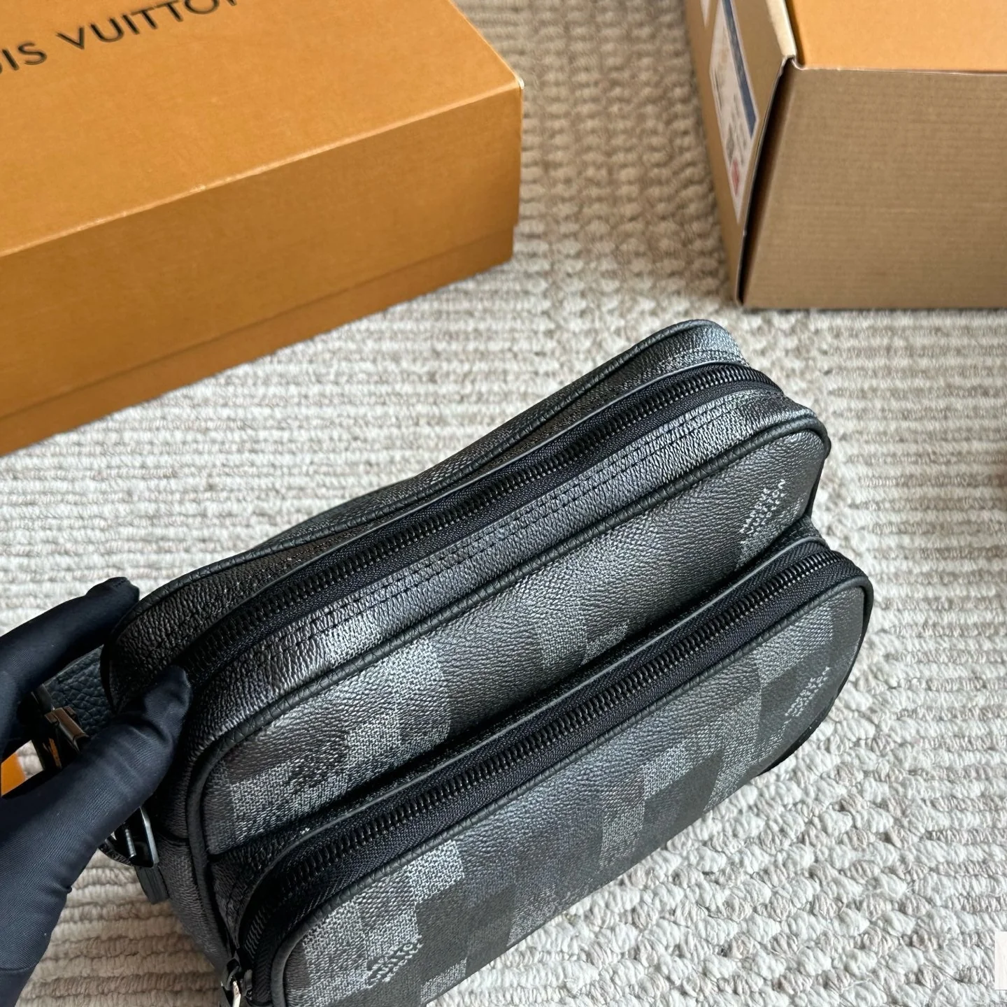 Fashion Men's Leather Messenger