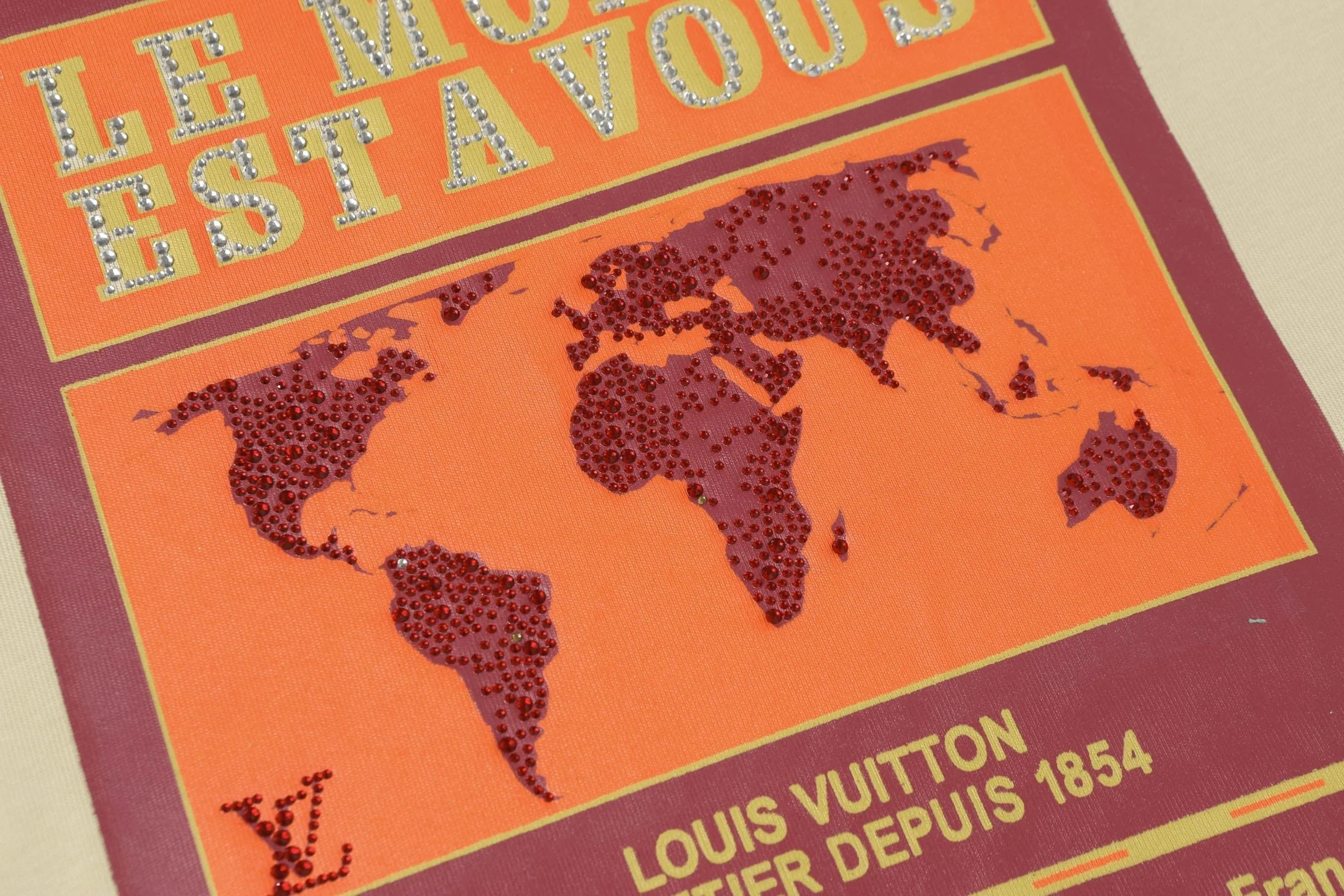 World map print rhinestone T-shirt