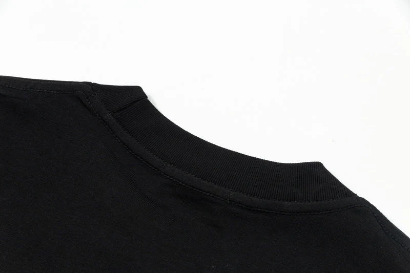 Simple embroidered cotton T-shirt