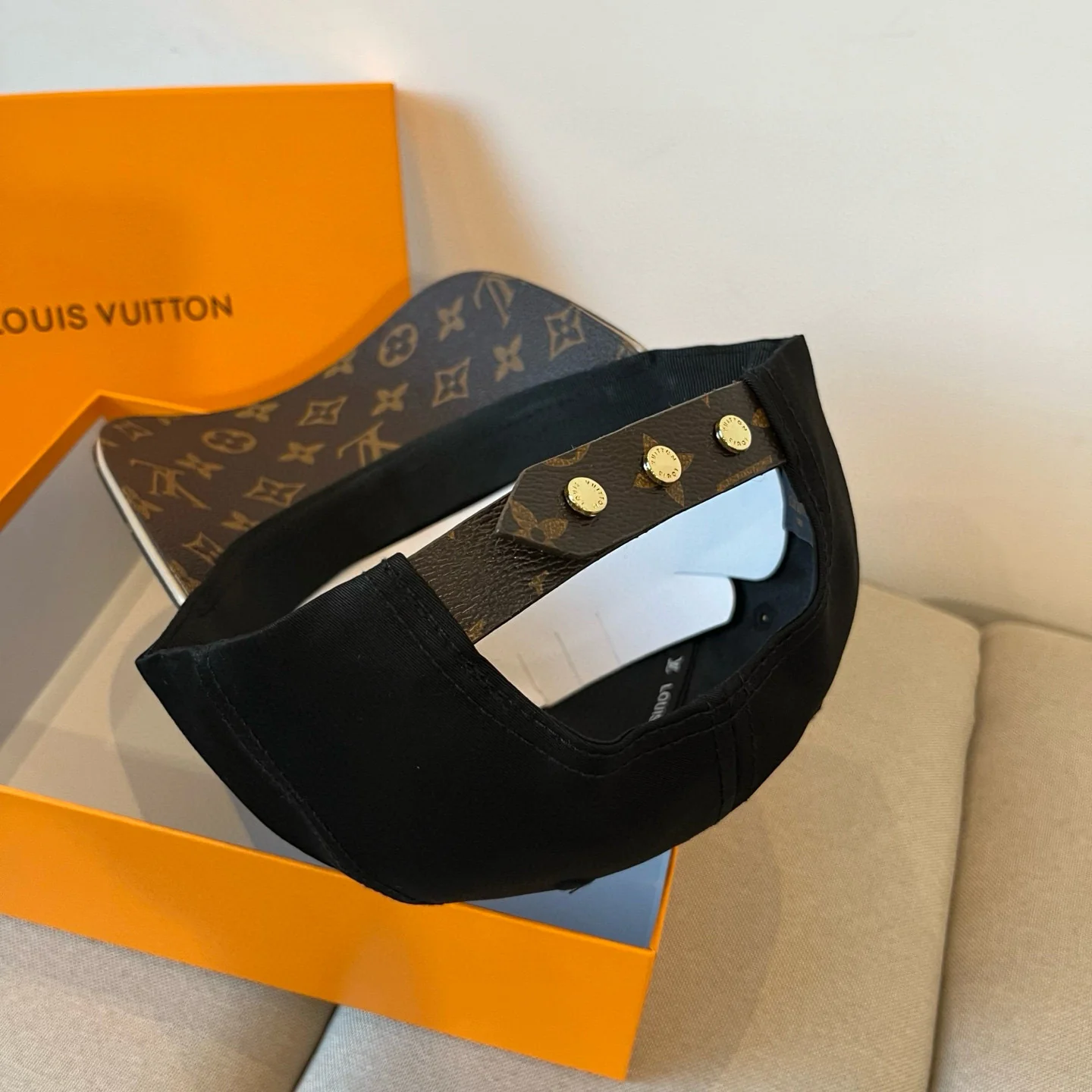 Leather printed baseball cap